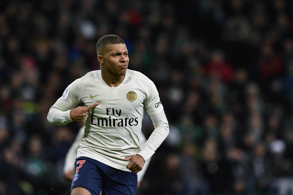 每体：巴萨将尝试租借或免费引进后卫，不会为合同年球员付转会费